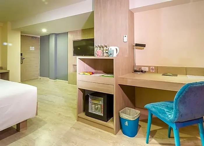 Sunday Harbour View Sukhumvit 50 Hotel 4*